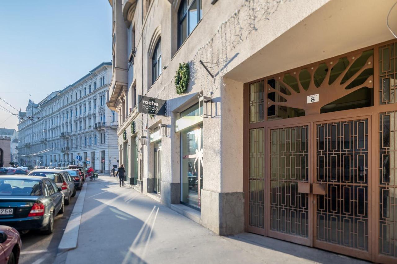 Extra Central Modern Studio Budapest Exterior photo